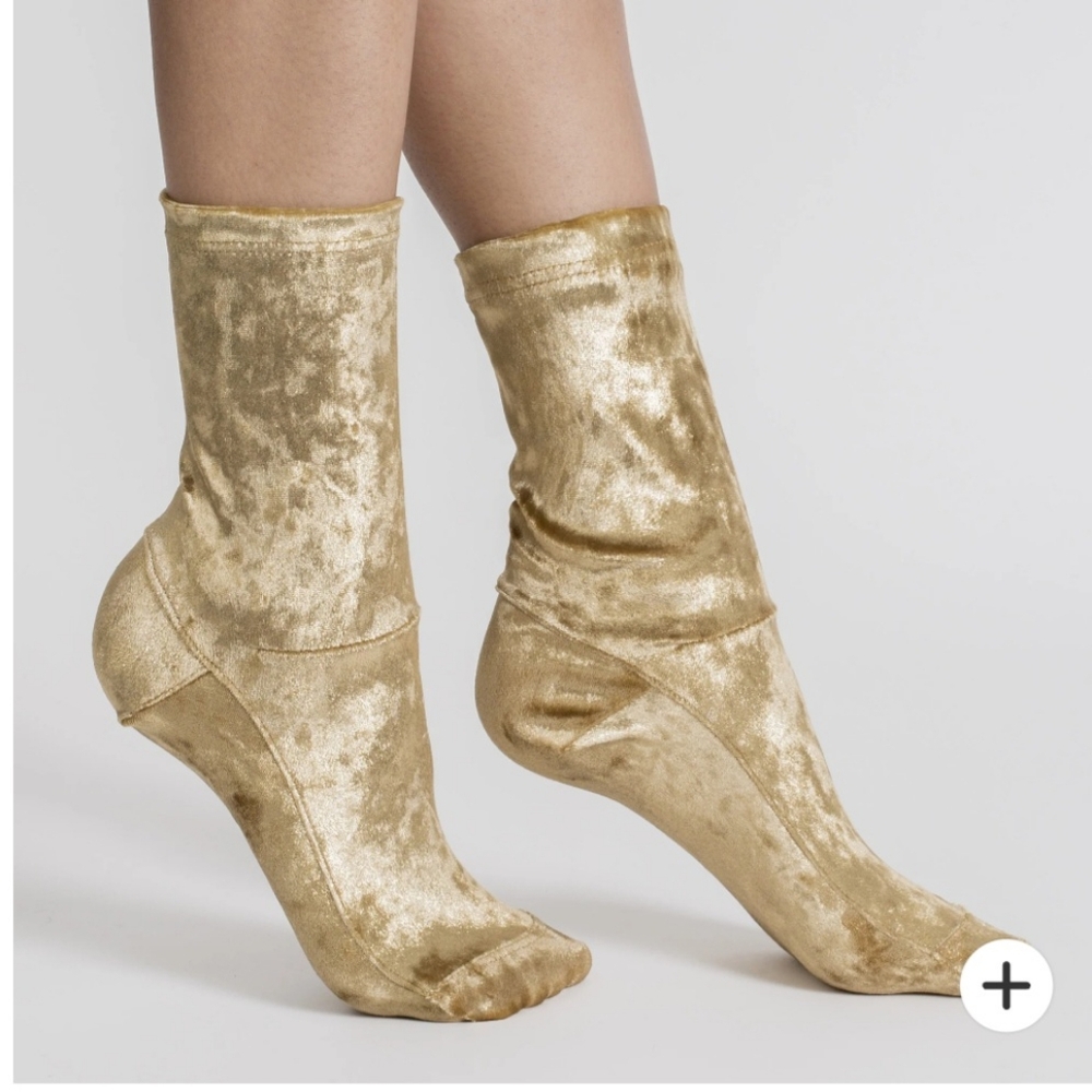 Darner Beige Crushed Velvet Socks Sz 1 Fits Sizes 5 To 7.5 NWT